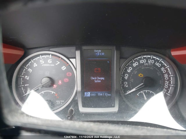 5TFDZ5BN0HX026453 Toyota Tacoma Dbl Cab/sr5/trd Sport/or