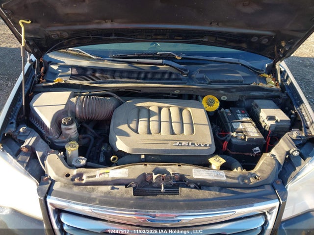 12447912 :رقم المزاد ، 2C4RC1CG6ER205154 vin ، 2014 Chrysler Lebaron Town And Country مزاد بيع