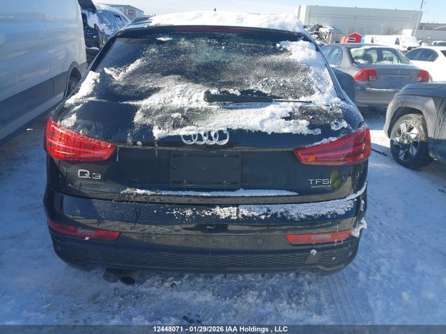 WA1JCCFS0HR011443 Audi Q3 2.0t Progressiv