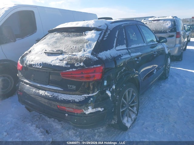WA1JCCFS0HR011443 Audi Q3 2.0t Progressiv