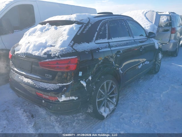 WA1JCCFS0HR011443 Audi Q3 2.0t Progressiv