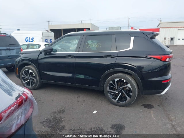 JA4J4UA88NZ617650 Mitsubishi Outlander
