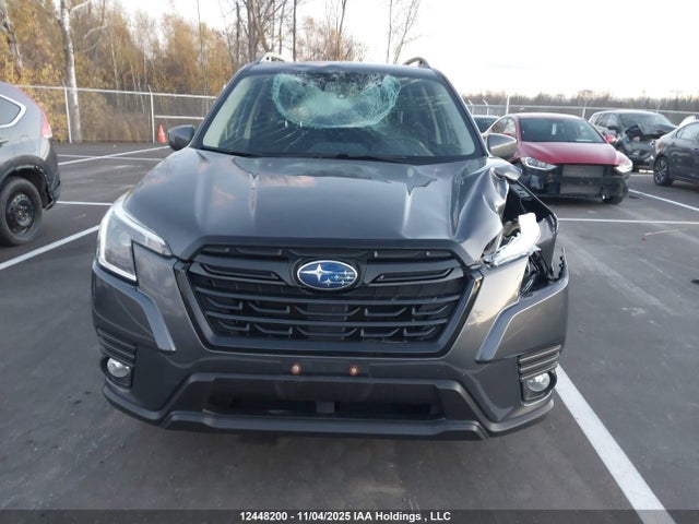 JF2SKEEC4PH400319 Subaru Forester Premium