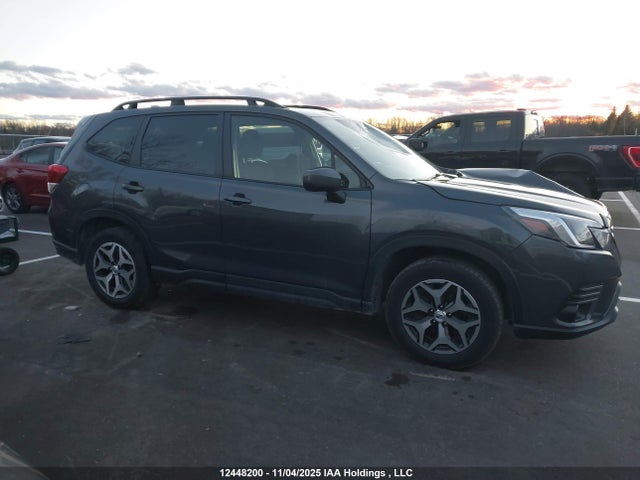 JF2SKEEC4PH400319 Subaru Forester Premium