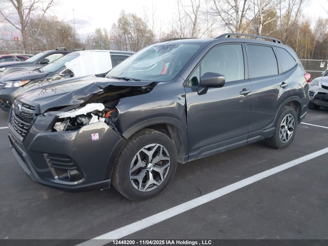 JF2SKEEC4PH400319 Subaru Forester Premium