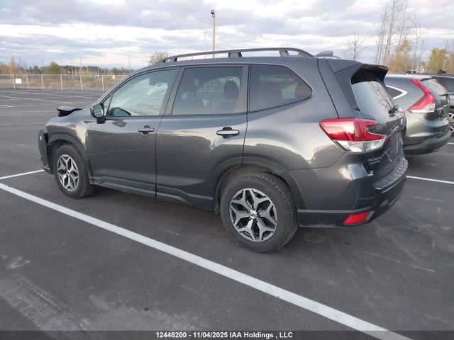 JF2SKEEC4PH400319 Subaru Forester Premium
