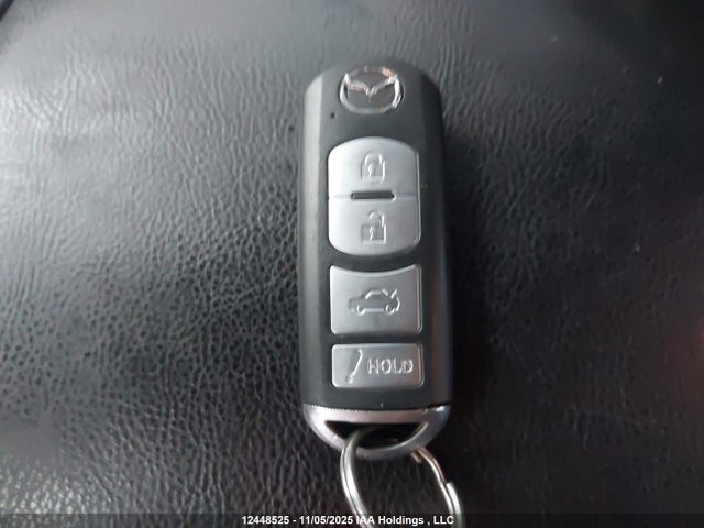 3MZBN1V72JM221679 Mazda Mazda3 50th Anniversary Edition/gs/se
