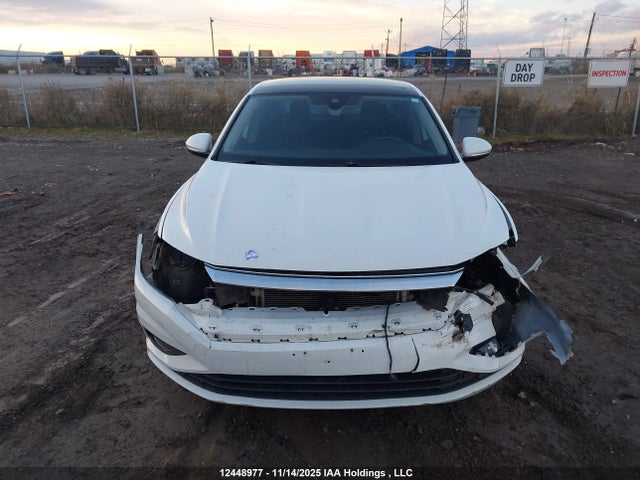 3VWG57BU2KM158152 Volkswagen Jetta 1.4 Tsi Execline