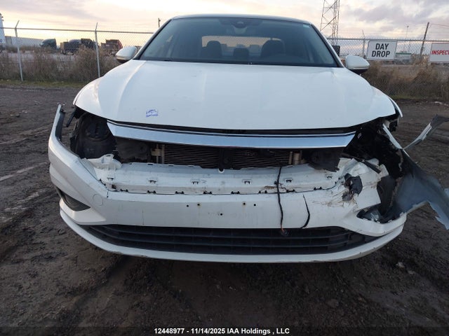 3VWG57BU2KM158152 Volkswagen Jetta 1.4 Tsi Execline