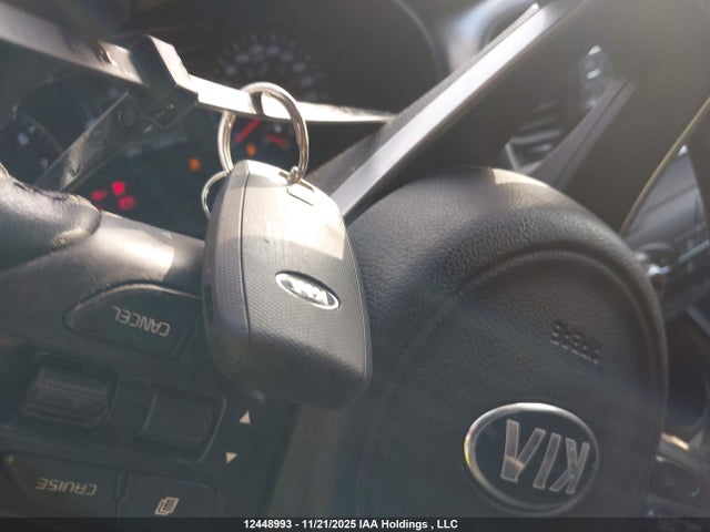 5XYPGDA53HG309589 KIA Sorento 3.3l Lx V6 7-seater