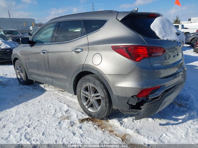 12449175 :رقم المزاد ، 5NMZUDLB2HH045601 vin ، 2017 Hyundai Santa Fe Sport 2.4 Se مزاد بيع