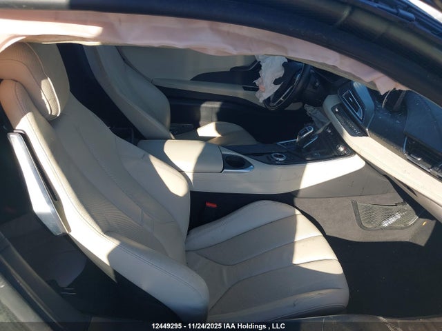 WBY2Z2C56GV675980 BMW I8