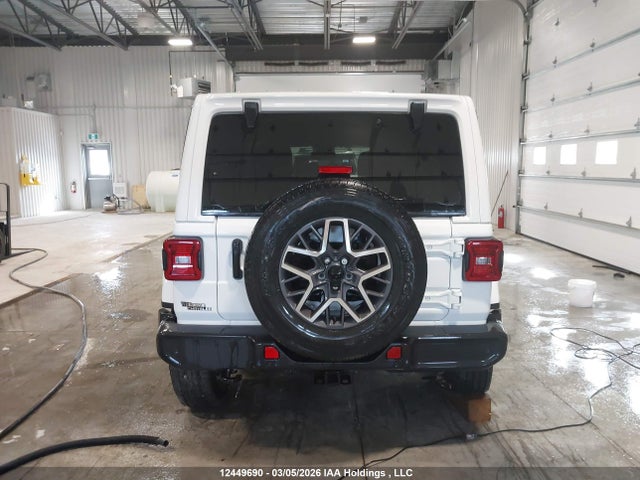 1C4PJXEGXRW334850 Jeep Wrangler Sahara