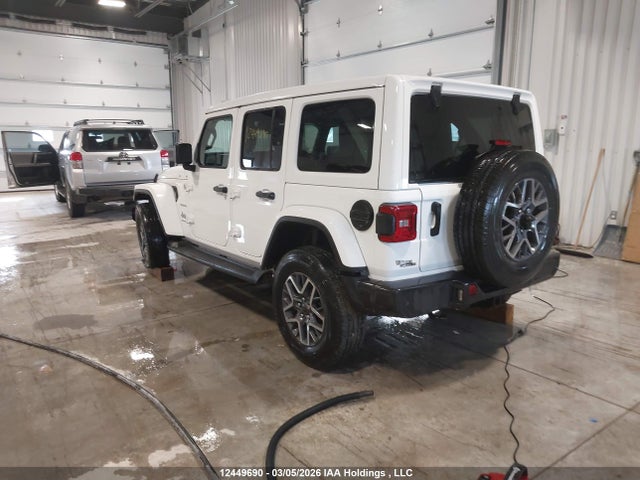1C4PJXEGXRW334850 Jeep Wrangler Sahara