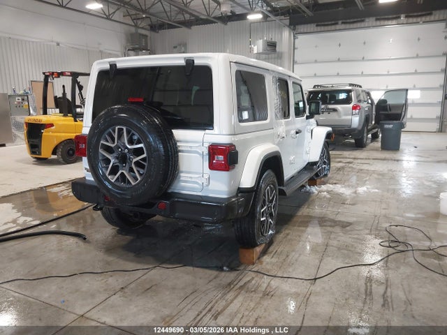 1C4PJXEGXRW334850 Jeep Wrangler Sahara
