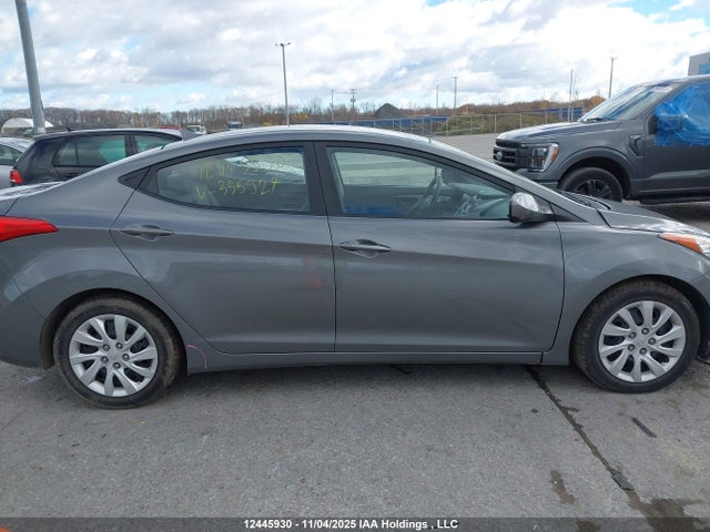 2013 Hyundai Elantra Gl მანქანა იყიდება აუქციონზე, vin: 5NPDH4AE2DH335927, აუქციონის ნომერი: 12445930
