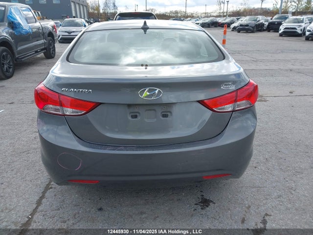 2013 Hyundai Elantra Gl მანქანა იყიდება აუქციონზე, vin: 5NPDH4AE2DH335927, აუქციონის ნომერი: 12445930