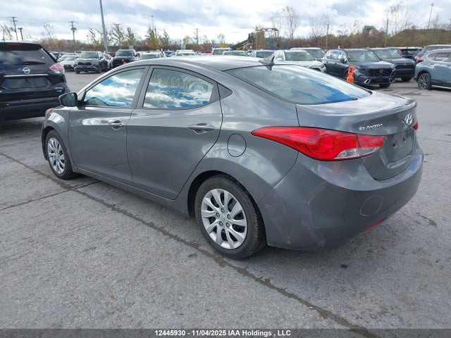 2013 Hyundai Elantra Gl მანქანა იყიდება აუქციონზე, vin: 5NPDH4AE2DH335927, აუქციონის ნომერი: 12445930