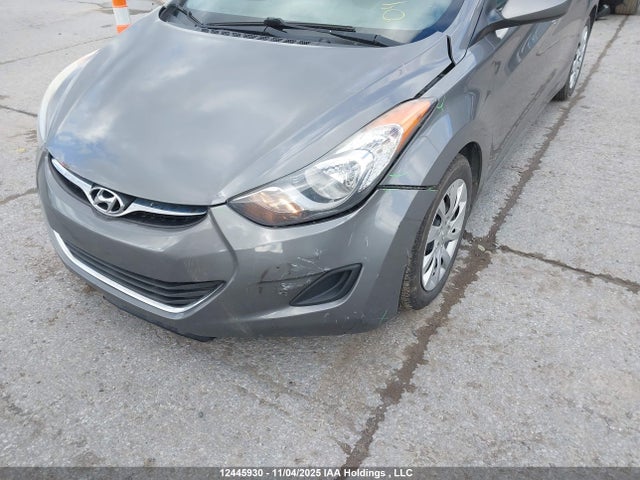 2013 Hyundai Elantra Gl მანქანა იყიდება აუქციონზე, vin: 5NPDH4AE2DH335927, აუქციონის ნომერი: 12445930