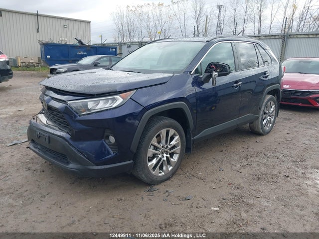 12449911 :رقم المزاد ، 2T3R1RFV6MW203875 vin ، 2021 Toyota Rav4 Xle/xle Premium مزاد بيع