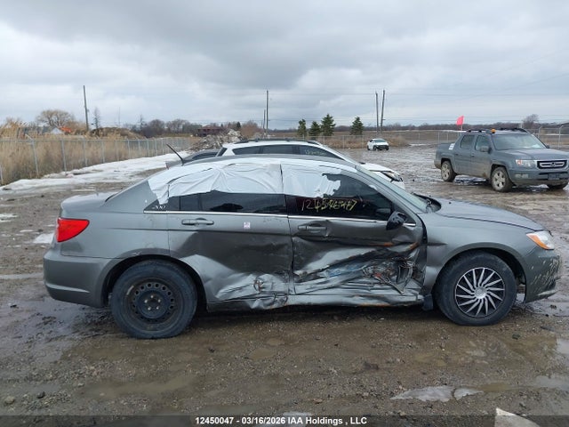 Aukcja sprzedaży 2013 Chrysler 200 Touring, vin: 1C3CCBBB6DN758646, numer aukcji: 12450047