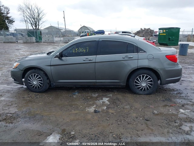 Aukcja sprzedaży 2013 Chrysler 200 Touring, vin: 1C3CCBBB6DN758646, numer aukcji: 12450047