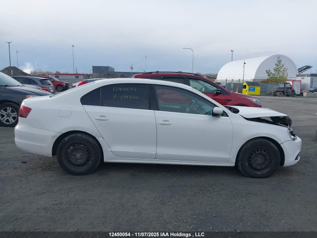 12450054 :رقم المزاد ، 3VWDX7AJ8DM434924 vin ، 2013 Volkswagen Jetta مزاد بيع