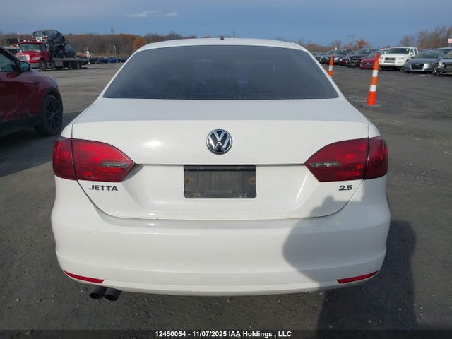 12450054 :رقم المزاد ، 3VWDX7AJ8DM434924 vin ، 2013 Volkswagen Jetta مزاد بيع