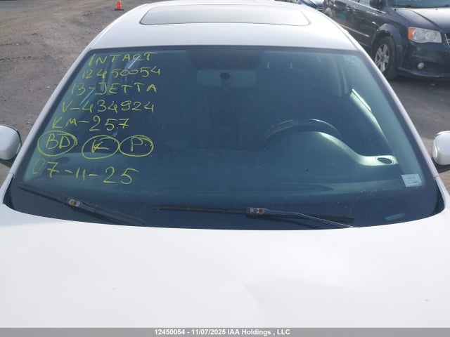 12450054 :رقم المزاد ، 3VWDX7AJ8DM434924 vin ، 2013 Volkswagen Jetta مزاد بيع