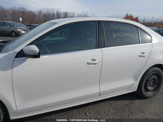 12450054 :رقم المزاد ، 3VWDX7AJ8DM434924 vin ، 2013 Volkswagen Jetta مزاد بيع