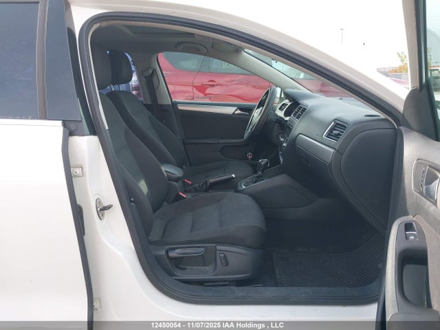12450054 :رقم المزاد ، 3VWDX7AJ8DM434924 vin ، 2013 Volkswagen Jetta مزاد بيع