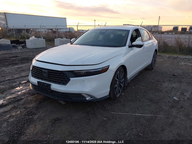 12450106 :رقم المزاد ، 1HGCY2F82RA801438 vin ، 2024 Honda Accord Hybrid Touring مزاد بيع