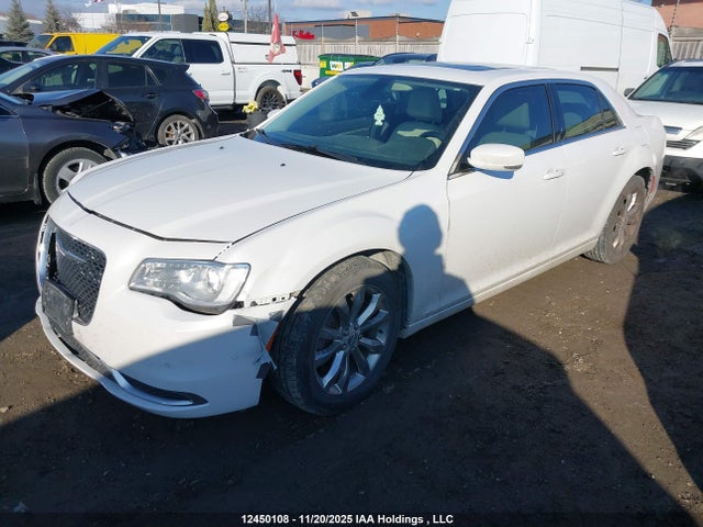 Chrysler 300 2015 2C3CCARG4FH782063 Image 2