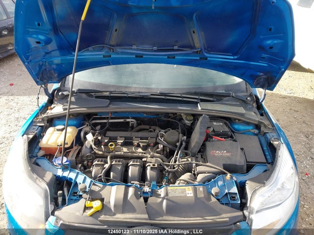 1FADP3K22EL100996 Ford FOCUS SE
