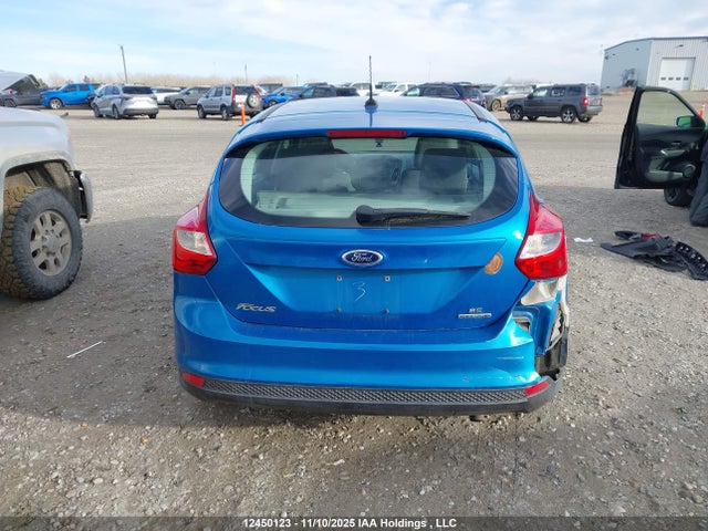 1FADP3K22EL100996 Ford FOCUS SE