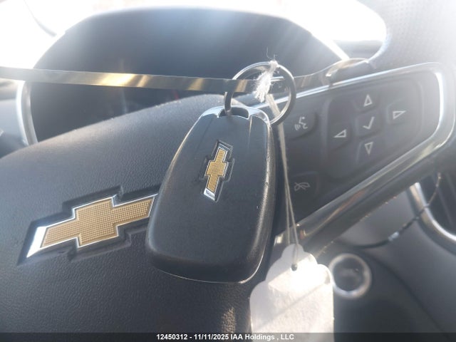 2020 Chevrolet Equinox Fwd 1fl მანქანა იყიდება აუქციონზე, vin: 2GNAXFEV1L6238045, აუქციონის ნომერი: 12450312
