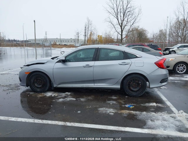 12450416 :رقم المزاد ، 2HGFC2F52HH037835 vin ، 2017 Honda Civic Lx مزاد بيع
