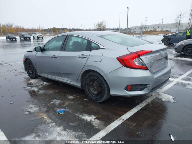 12450416 :رقم المزاد ، 2HGFC2F52HH037835 vin ، 2017 Honda Civic Lx مزاد بيع