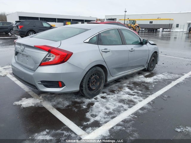 12450416 :رقم المزاد ، 2HGFC2F52HH037835 vin ، 2017 Honda Civic Lx مزاد بيع