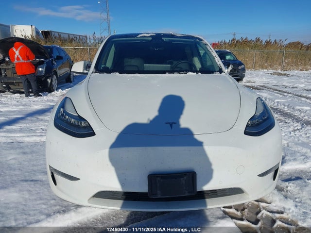 7SAYGDEE9NF432480 Tesla Model Y