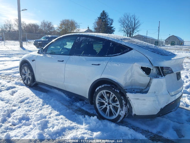 7SAYGDEE9NF432480 Tesla Model Y
