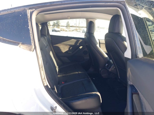7SAYGDEE9NF432480 Tesla Model Y