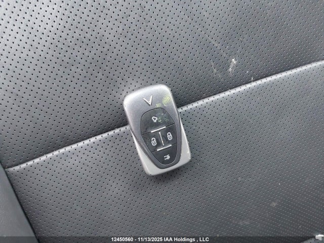 Продажа на аукционе авто 2024 Vinfast Vf 8 Plus, vin: RLLV1AFA5RH007118, номер лота: 12450560