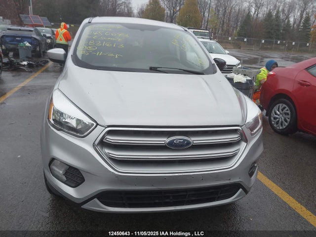 Продаж на аукціоні авто 2017 Ford Escape Se, vin: 1FMCU9GD8HUB31613, номер лоту: 12450643