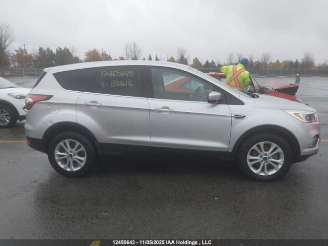 Продаж на аукціоні авто 2017 Ford Escape Se, vin: 1FMCU9GD8HUB31613, номер лоту: 12450643
