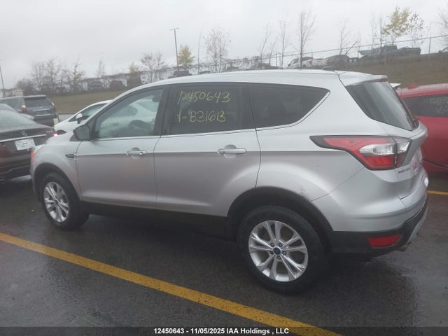 Продаж на аукціоні авто 2017 Ford Escape Se, vin: 1FMCU9GD8HUB31613, номер лоту: 12450643