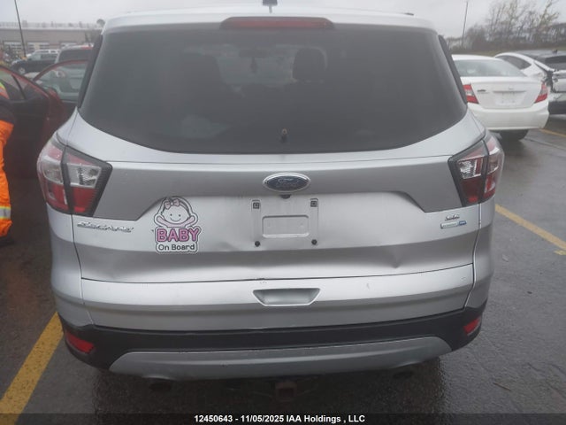 Продаж на аукціоні авто 2017 Ford Escape Se, vin: 1FMCU9GD8HUB31613, номер лоту: 12450643