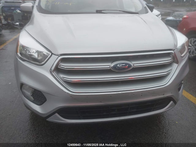 Продаж на аукціоні авто 2017 Ford Escape Se, vin: 1FMCU9GD8HUB31613, номер лоту: 12450643
