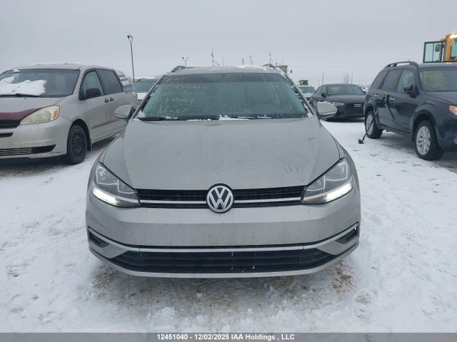 3VW217AU5JM759044 Volkswagen Golf Sportwagen 1.8 Tsi Comfortline/1.8 Tsi Trendline