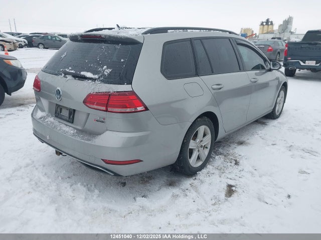 3VW217AU5JM759044 Volkswagen Golf Sportwagen 1.8 Tsi Comfortline/1.8 Tsi Trendline